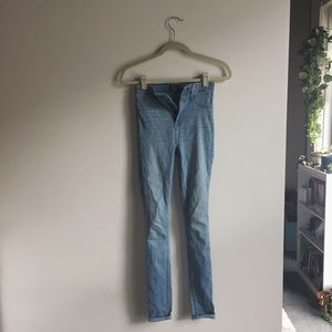 ✨ last chance!! • simone high rise jean • a&f